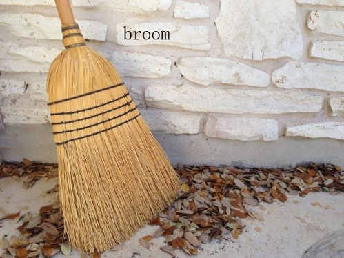 拖把的英文，扫把和扫帚