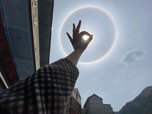 月勇三湖三更雨什么意思