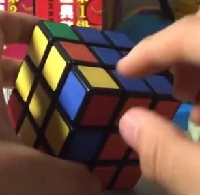 魔方简单口诀第二层上下左右公式