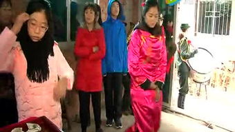 曹植《洛神赋》“凌波微步,罗袜生尘.”怎么理解