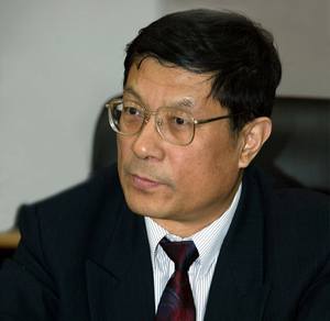 《跨越百年的美丽》梁衡简介，梁衡简介思维导图