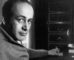 雾角诗歌的作者是谁?