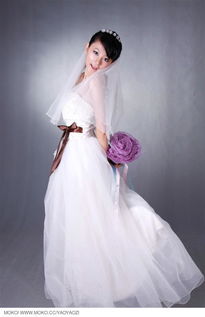 中式婚礼可以穿白纱吗?