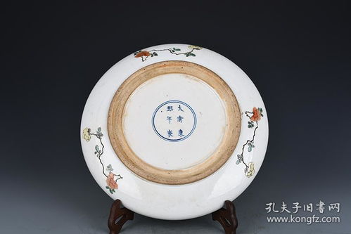 掷果潘安是什么意思