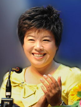 2014感动中国十大人物论据素材 急急急急!!!