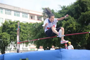 健步如飞造句，健步如飞反义词