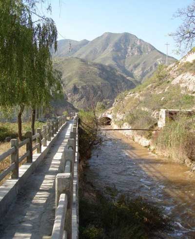 郑国渠景点简介，郑国渠是谁修建的