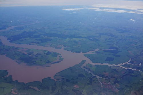 问几条河流的有关信息 请问尼罗河 亚马逊河 长江 密西西比河所在的大 