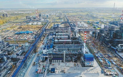 鄂木斯克到莫斯科飞机要飞几个小时