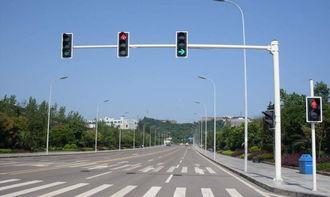十字路口红绿灯怎么看怎么走