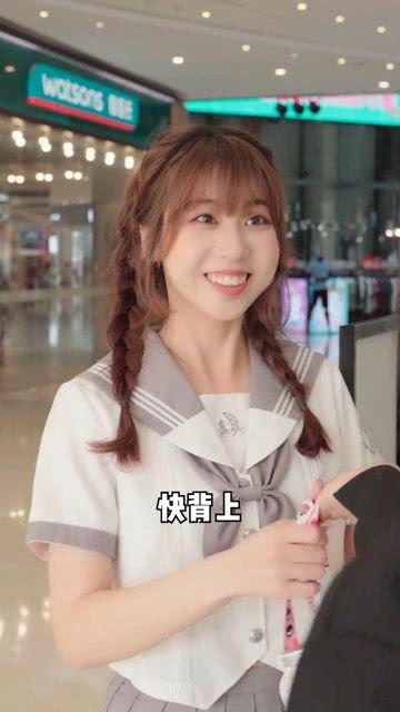 截然相反，截然不同的近义词语