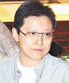 周伟利和关菊英，周伟利年龄