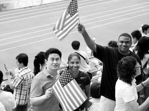 我们都是一家人相亲相爱的一家人歌词，我们都是一家人作文500字