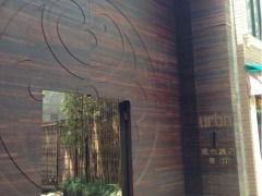 downstairs的中文翻译，downstairs和downstair区别