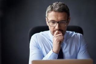 不假思索什么意思?近义词和反义词,如何造句?