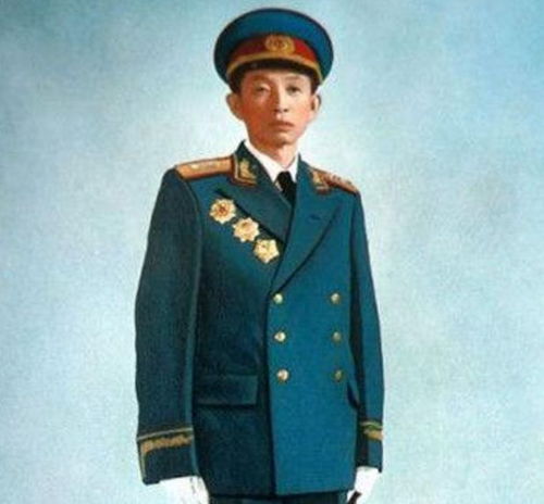 “冷面将军”王必成:送子女与怀孕儿媳上前线